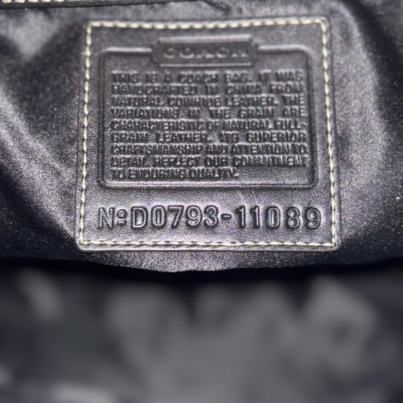 Coach Hampton Miranda Snake print limited edition Rare in pristine condition - Picture 7 of 8